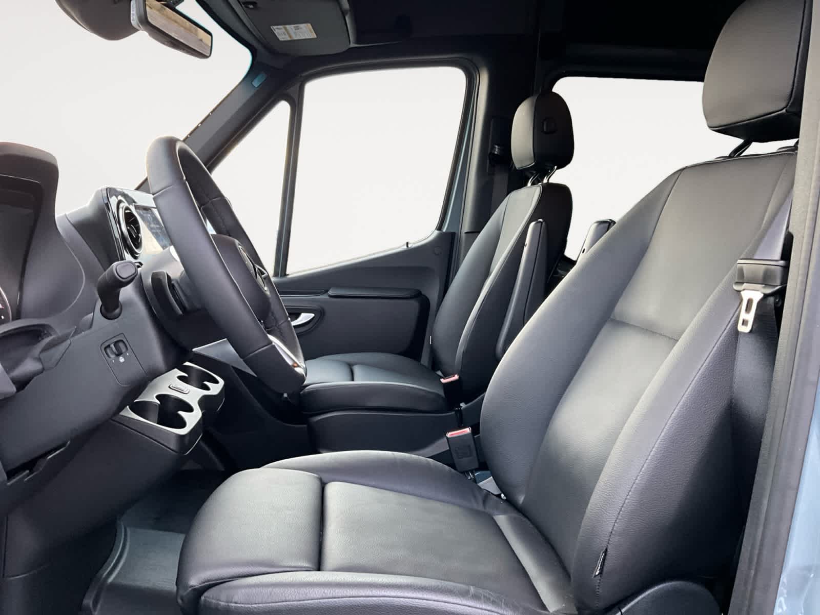 2025 Mercedes-Benz Sprinter Passenger Van 2500 Standard Roof I4 Diesel HO 144" RWD