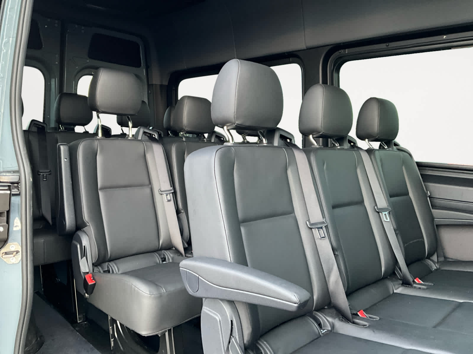 2025 Mercedes-Benz Sprinter Passenger Van 2500 Standard Roof I4 Diesel HO 144" RWD