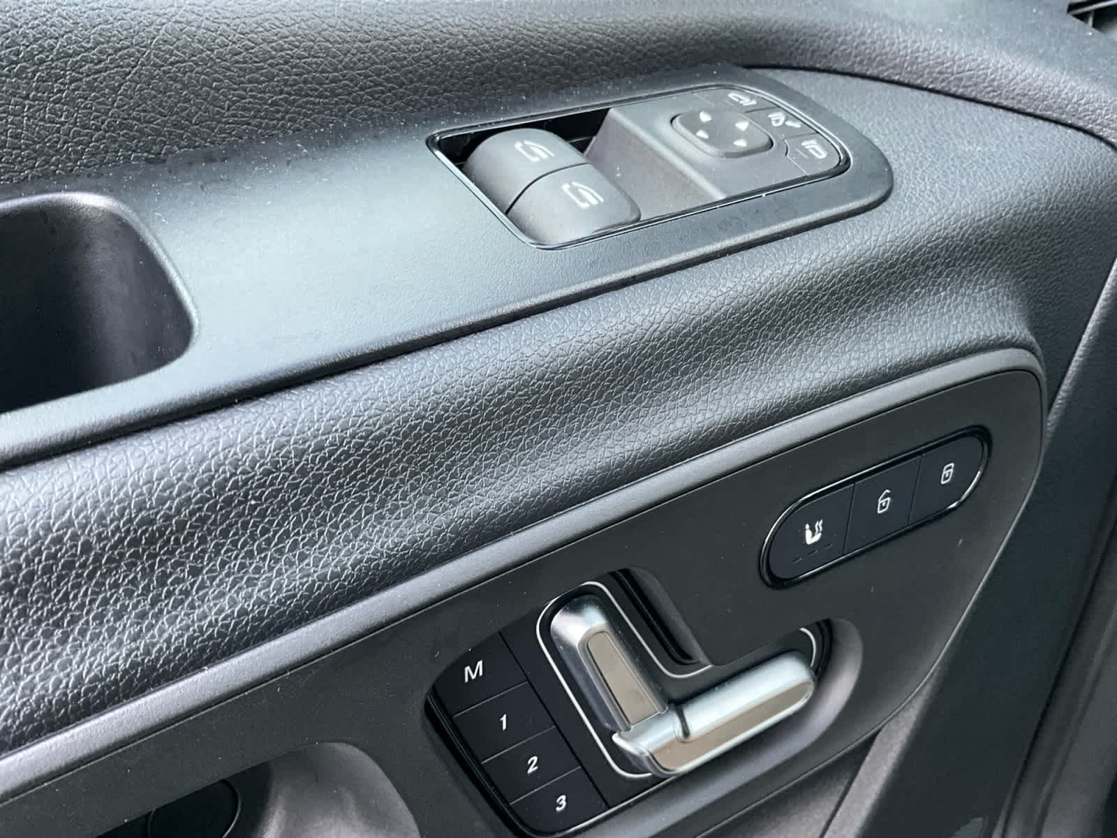 2025 Mercedes-Benz Sprinter Passenger Van 2500 Standard Roof I4 Diesel HO 144" RWD