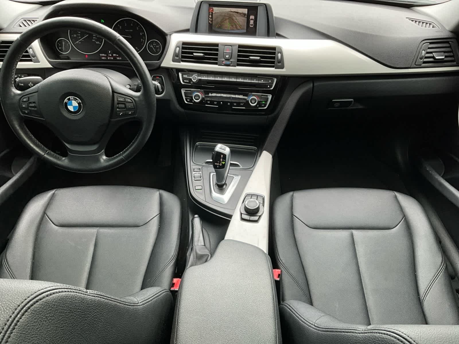 2017 BMW 320i 320i