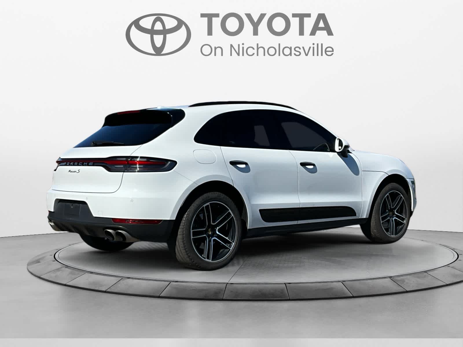 2020 Porsche Macan S