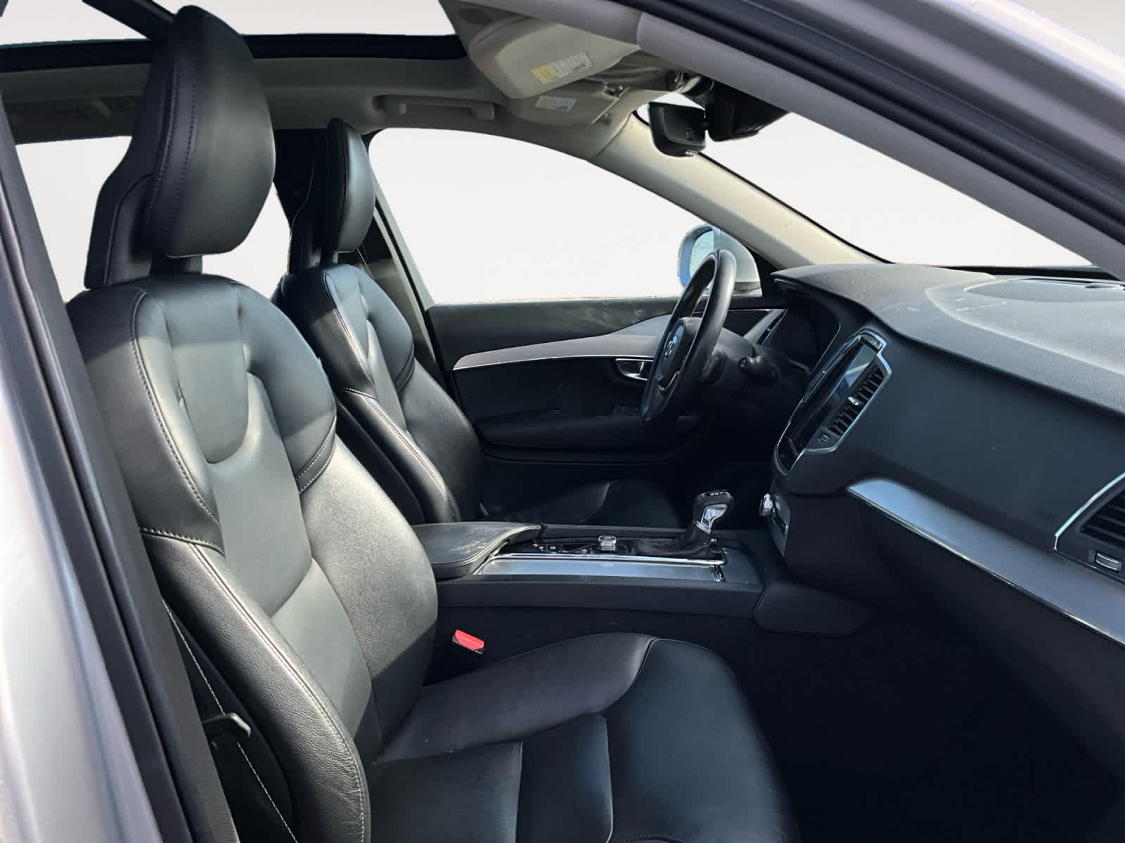 2018 Volvo XC90 Momentum