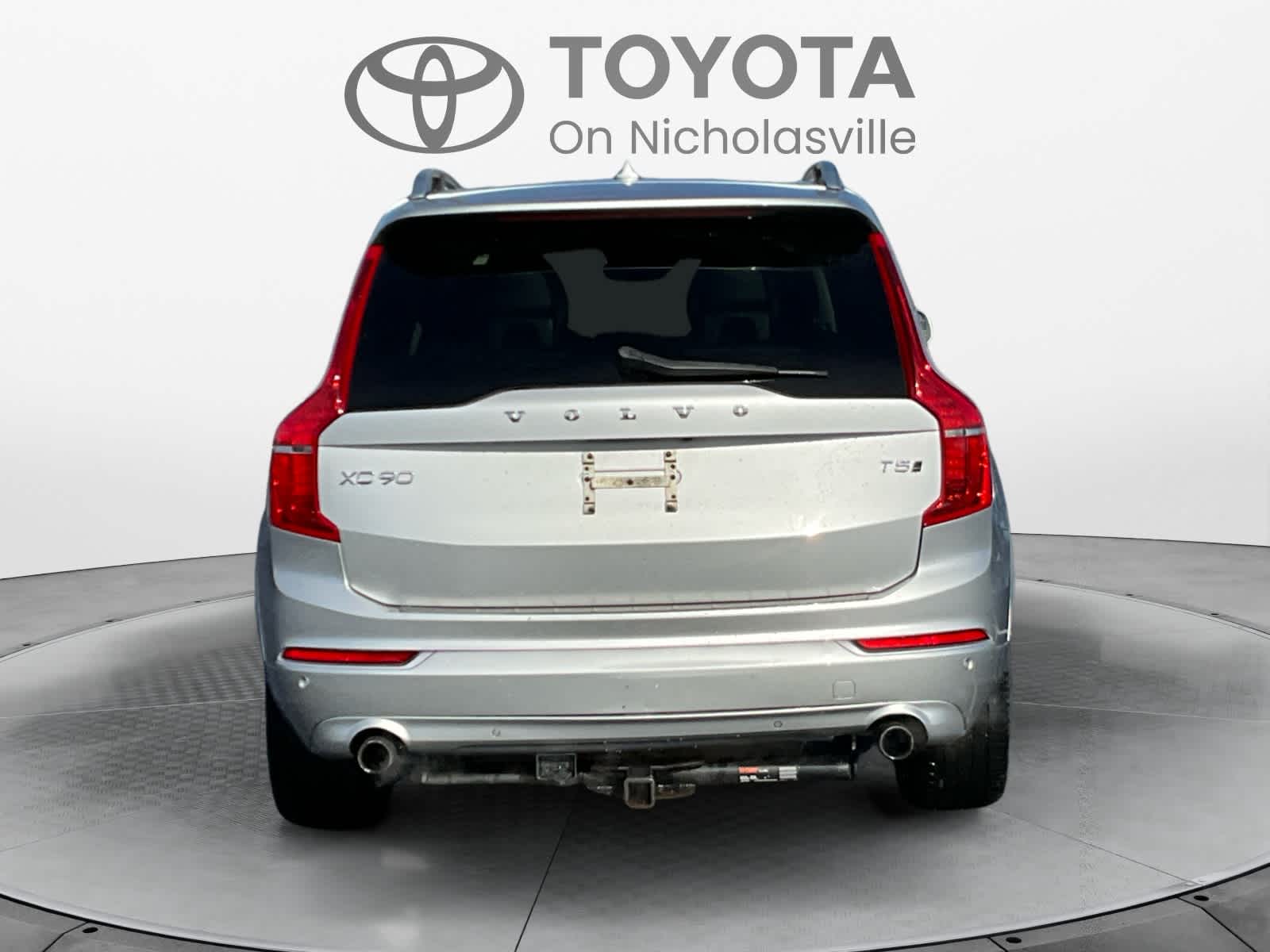 2018 Volvo XC90 Momentum