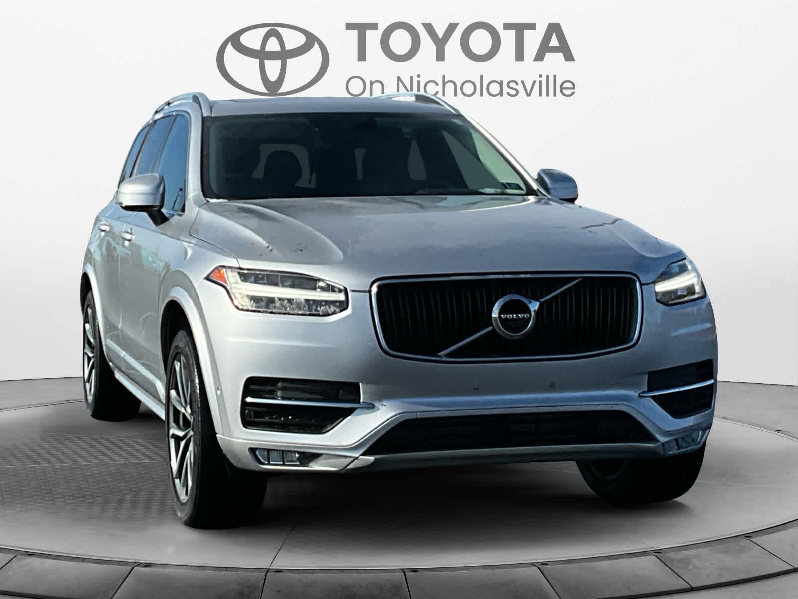 2018 Volvo XC90 Momentum