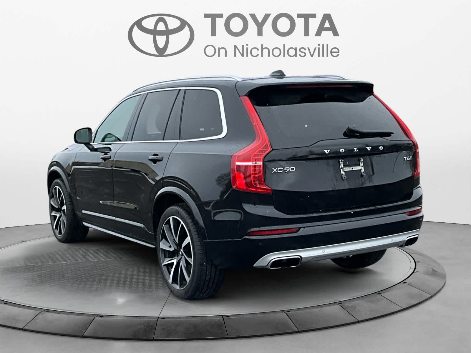 2020 Volvo XC90 Momentum