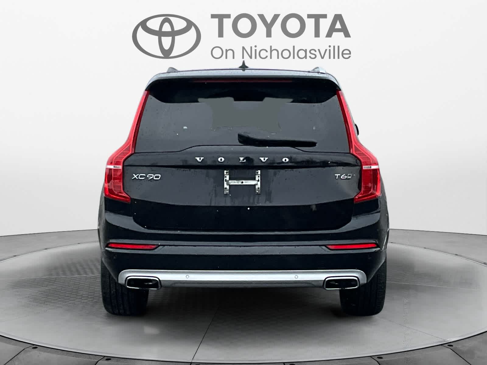 2020 Volvo XC90 Momentum