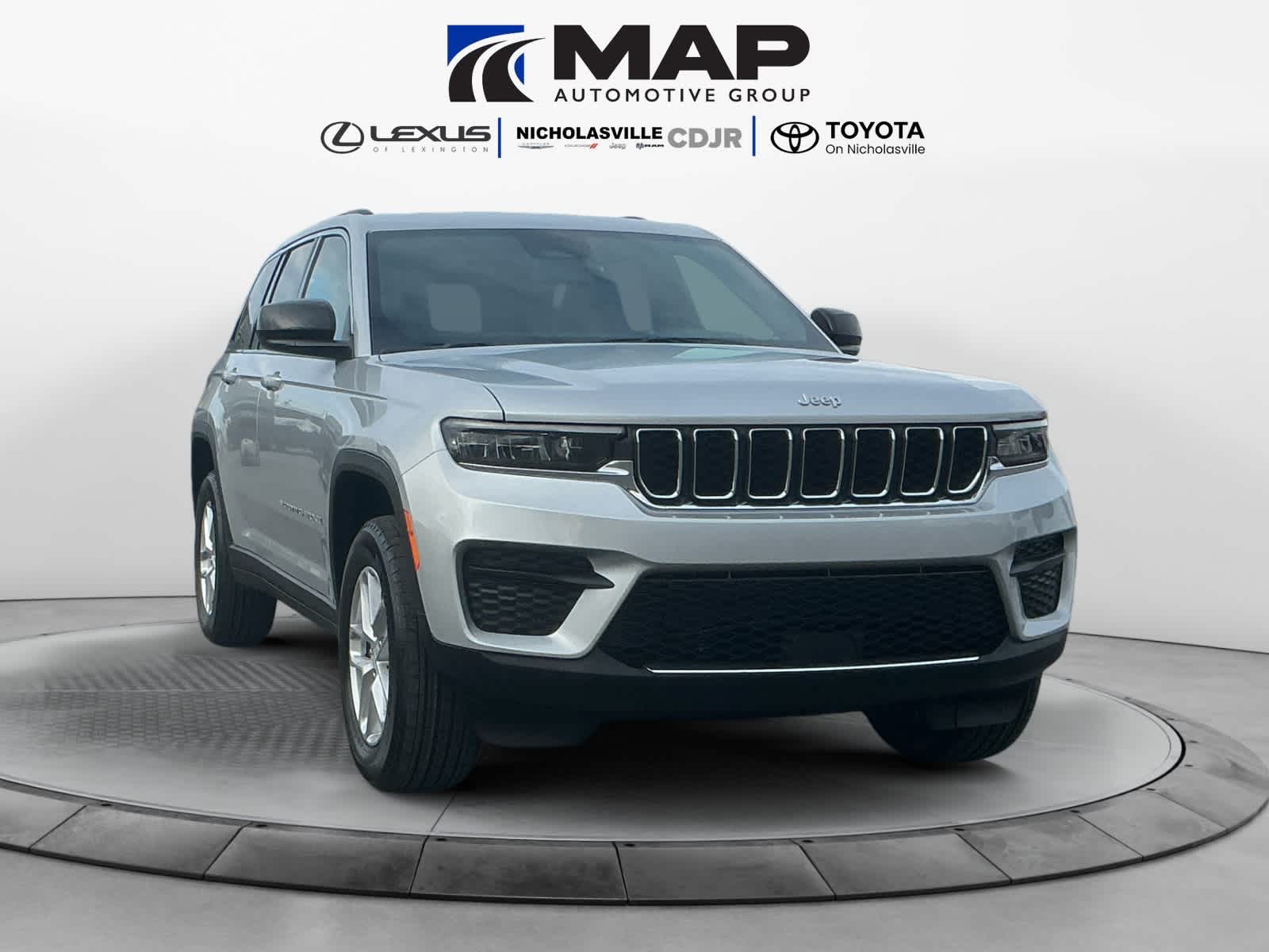 2025 Jeep Grand Cherokee Laredo X