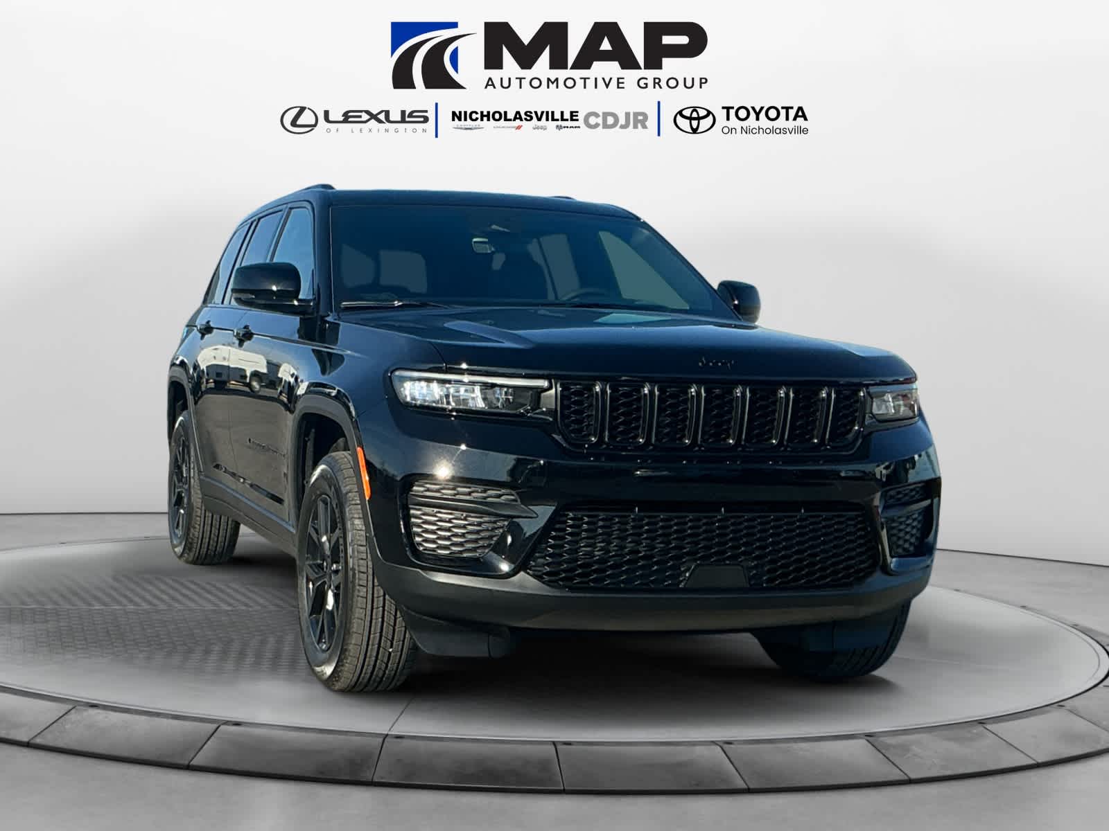 2025 Jeep Grand Cherokee Laredo