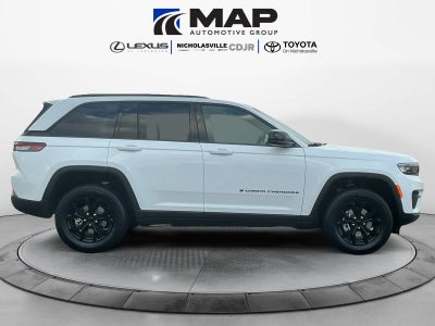 2025 Jeep Grand Cherokee Laredo