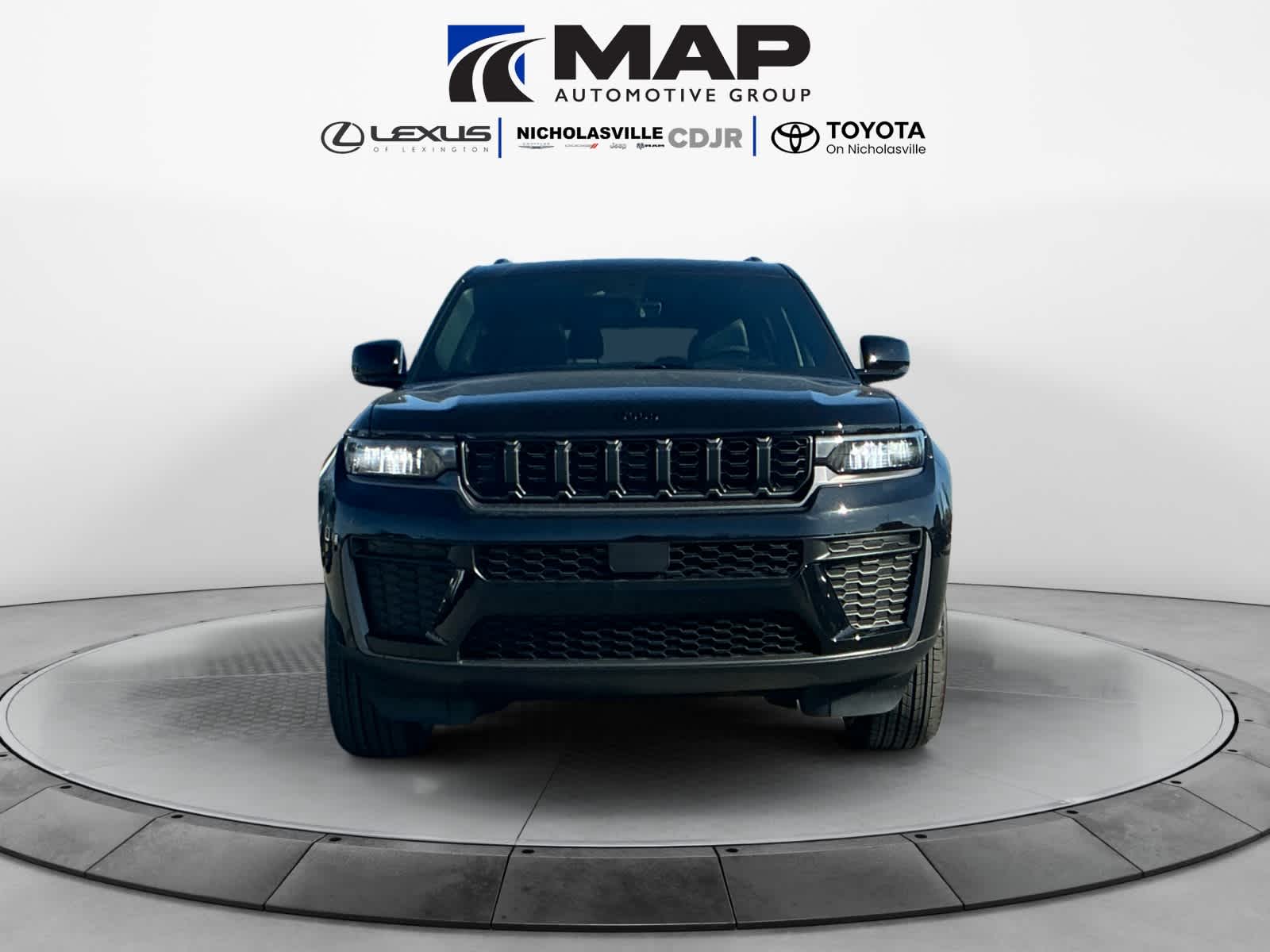 2026 Jeep Grand Cherokee L Laredo Altitude