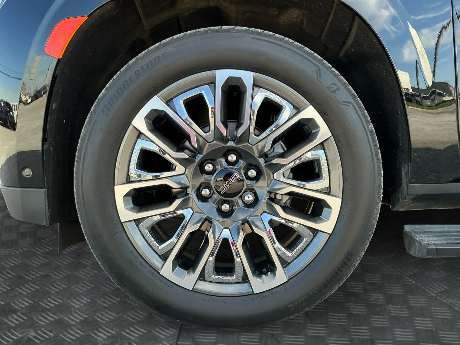 2024 GMC Yukon Denali Ultimate Denali Ultimate