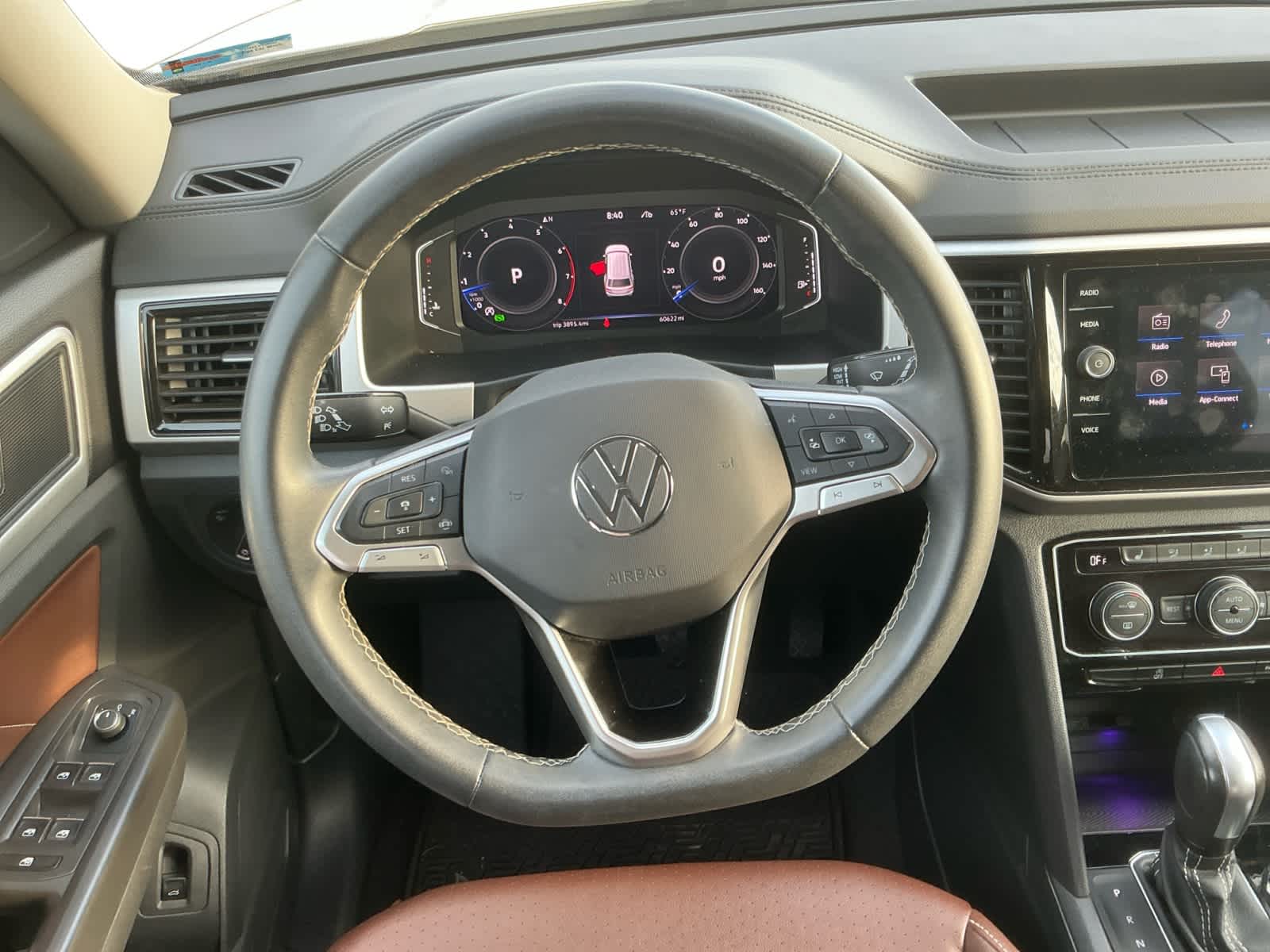 2023 Volkswagen Atlas 3.6L V6 SE w/Technology