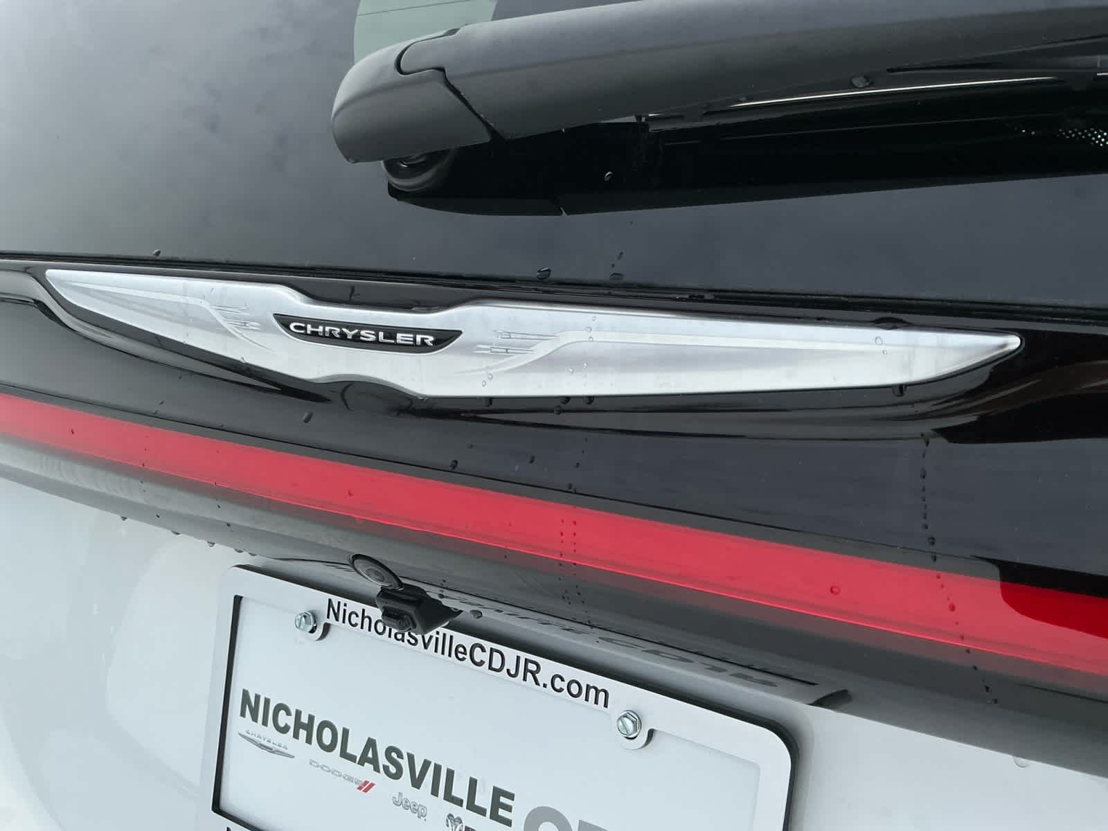 2026 Chrysler Pacifica Select