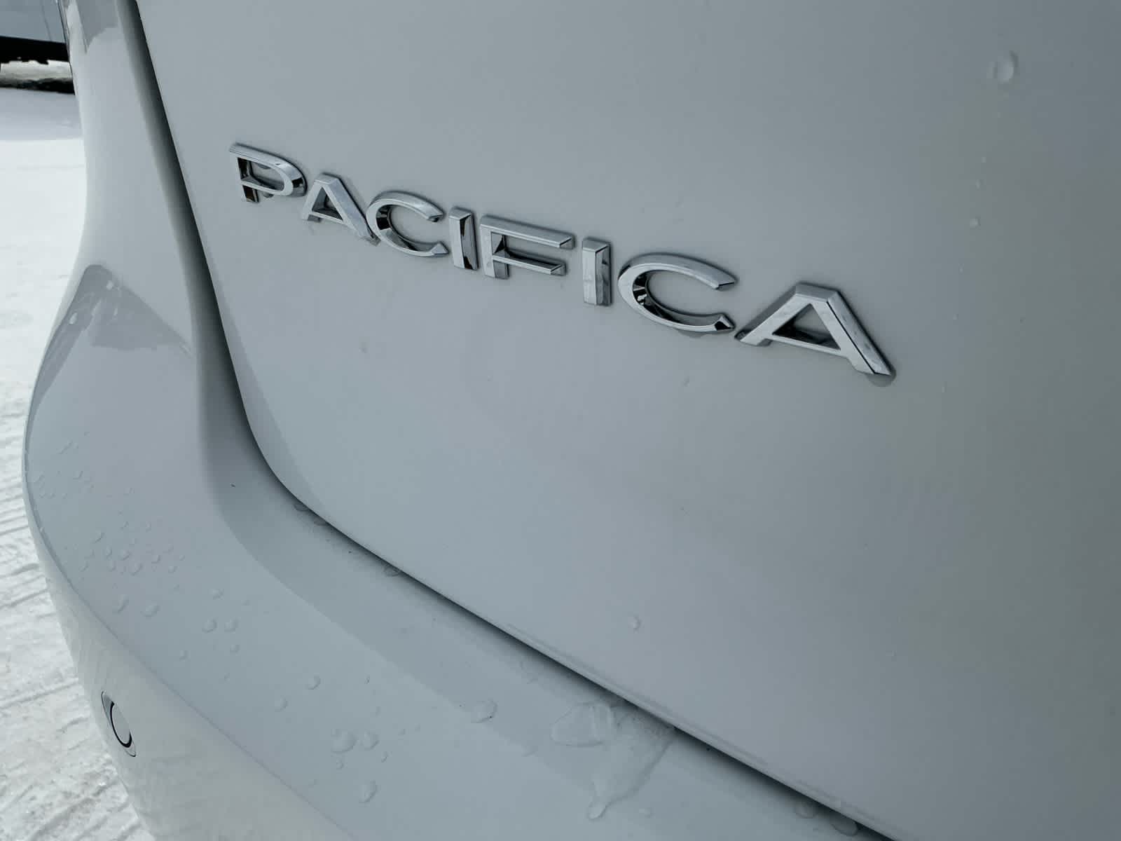 2026 Chrysler Pacifica Select