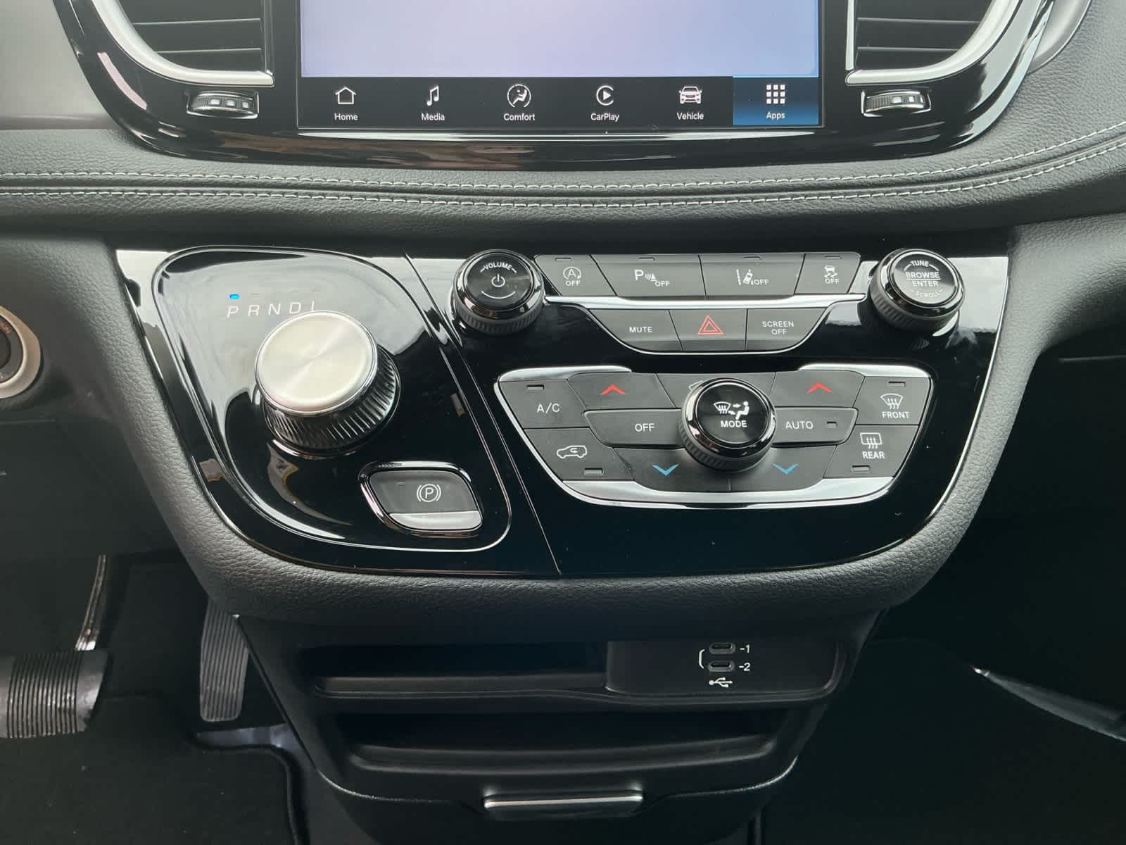 2026 Chrysler Pacifica Select