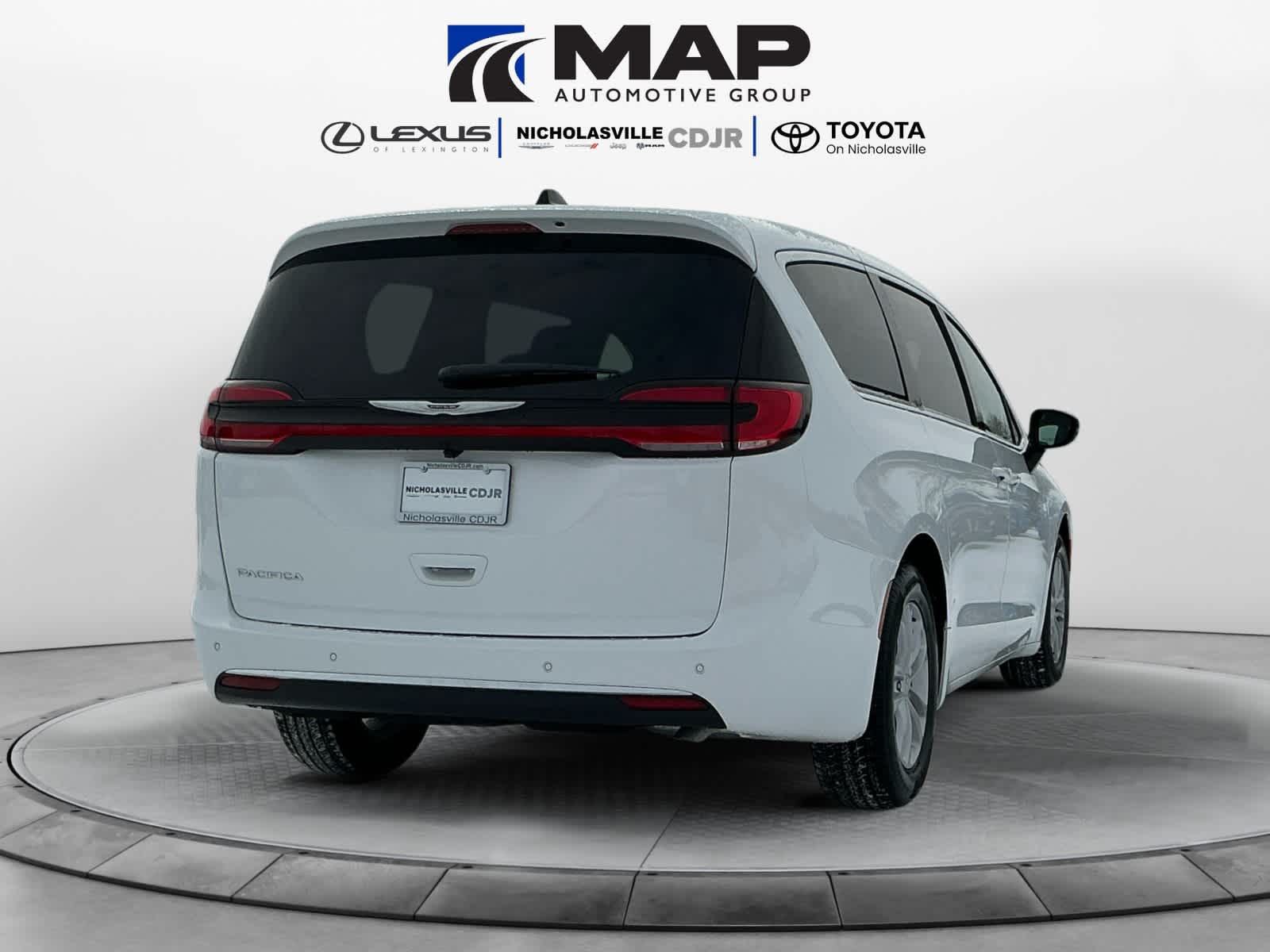 2026 Chrysler Pacifica Select