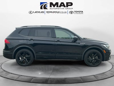 2023 Volkswagen Tiguan SE R-Line Black