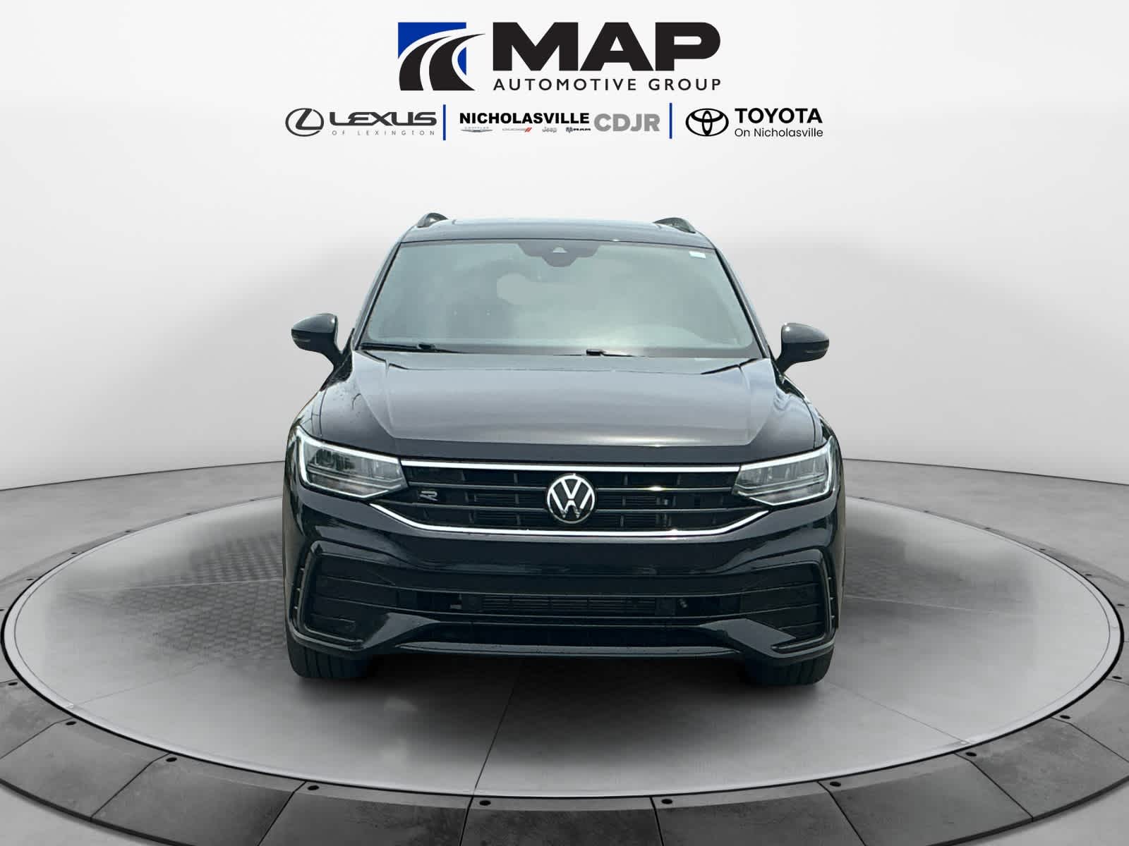 2023 Volkswagen Tiguan SE R-Line Black