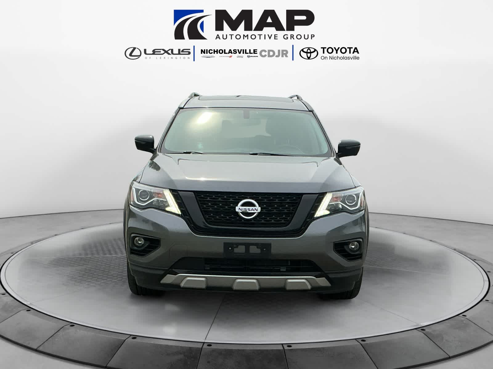 2019 Nissan Pathfinder SL