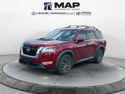 2022 Nissan Pathfinder SV