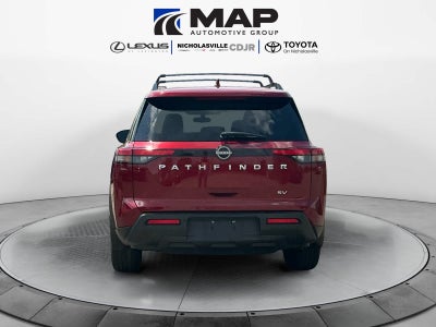 2022 Nissan Pathfinder SV
