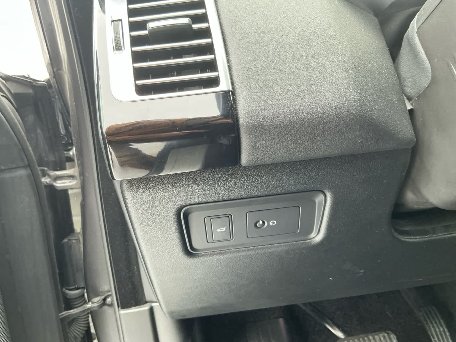 2016 Land Rover Range Rover Base