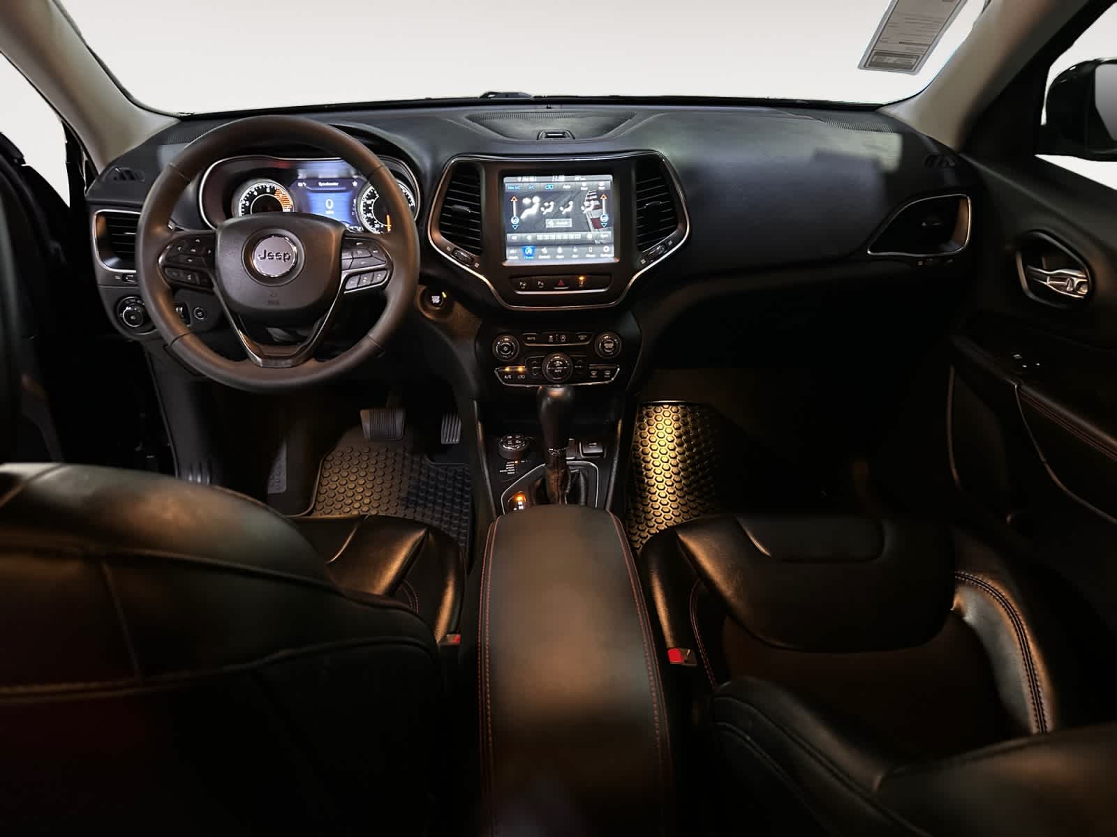 2023 Jeep Cherokee Trailhawk