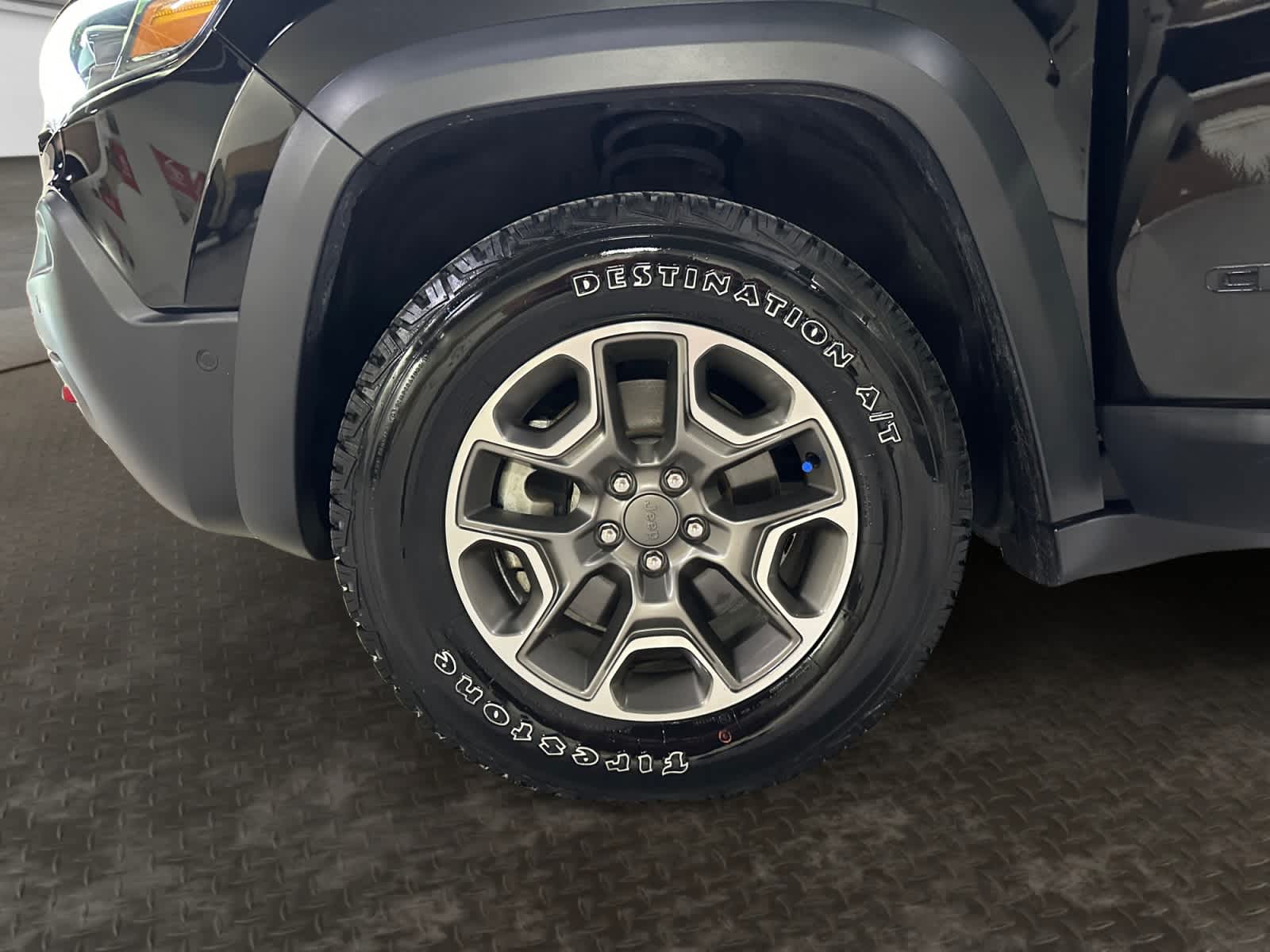 2023 Jeep Cherokee Trailhawk