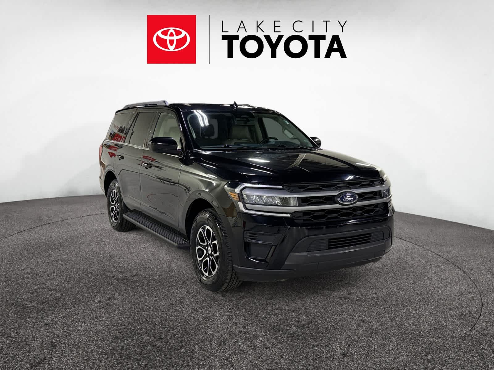 2024 Ford Expedition XLT