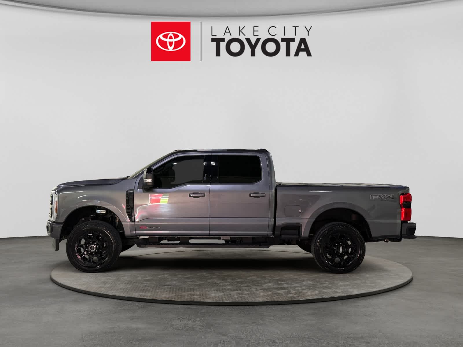 2024 Ford Super Duty F-250 Pickup LARIAT