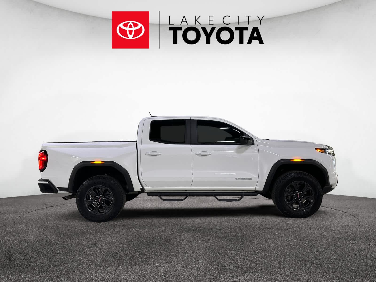 2025 GMC Canyon 2WD Elevation