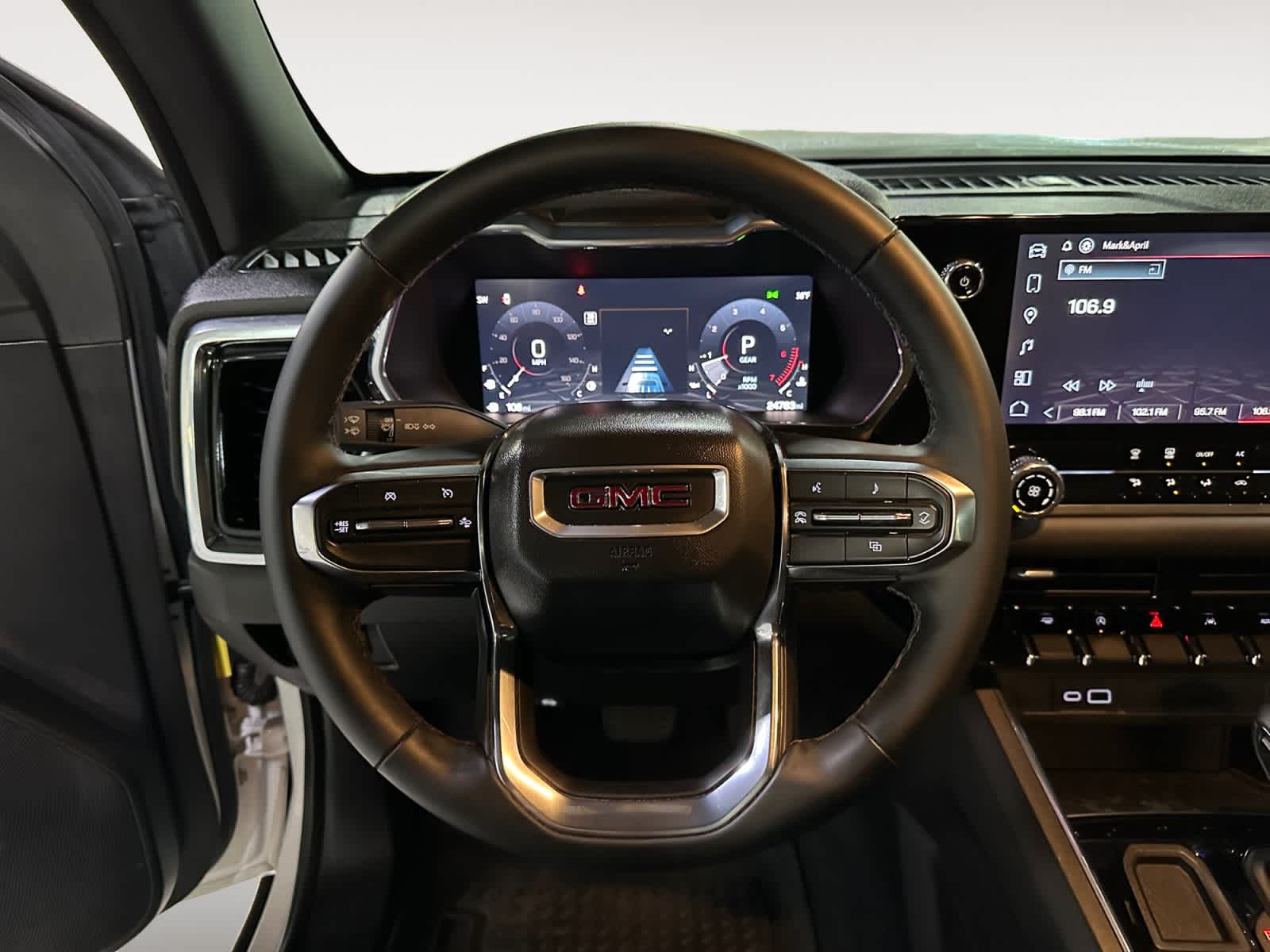 2025 GMC Canyon 2WD Elevation