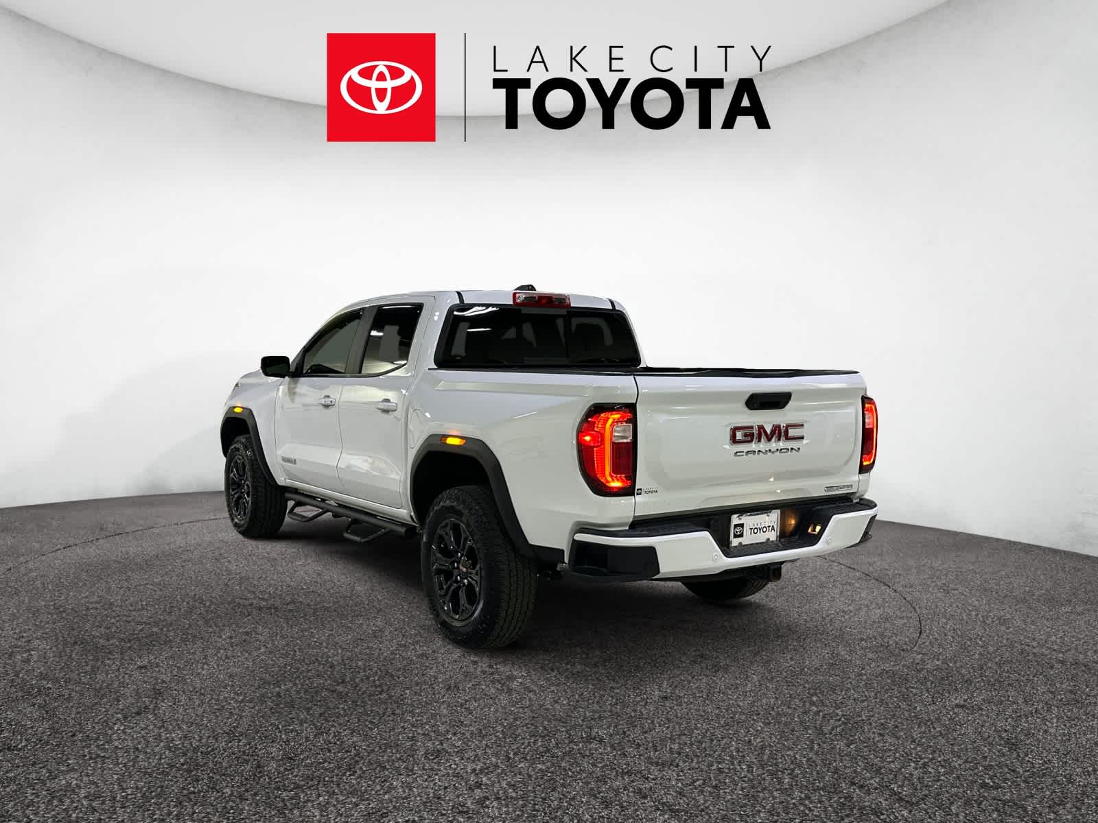 2025 GMC Canyon 2WD Elevation