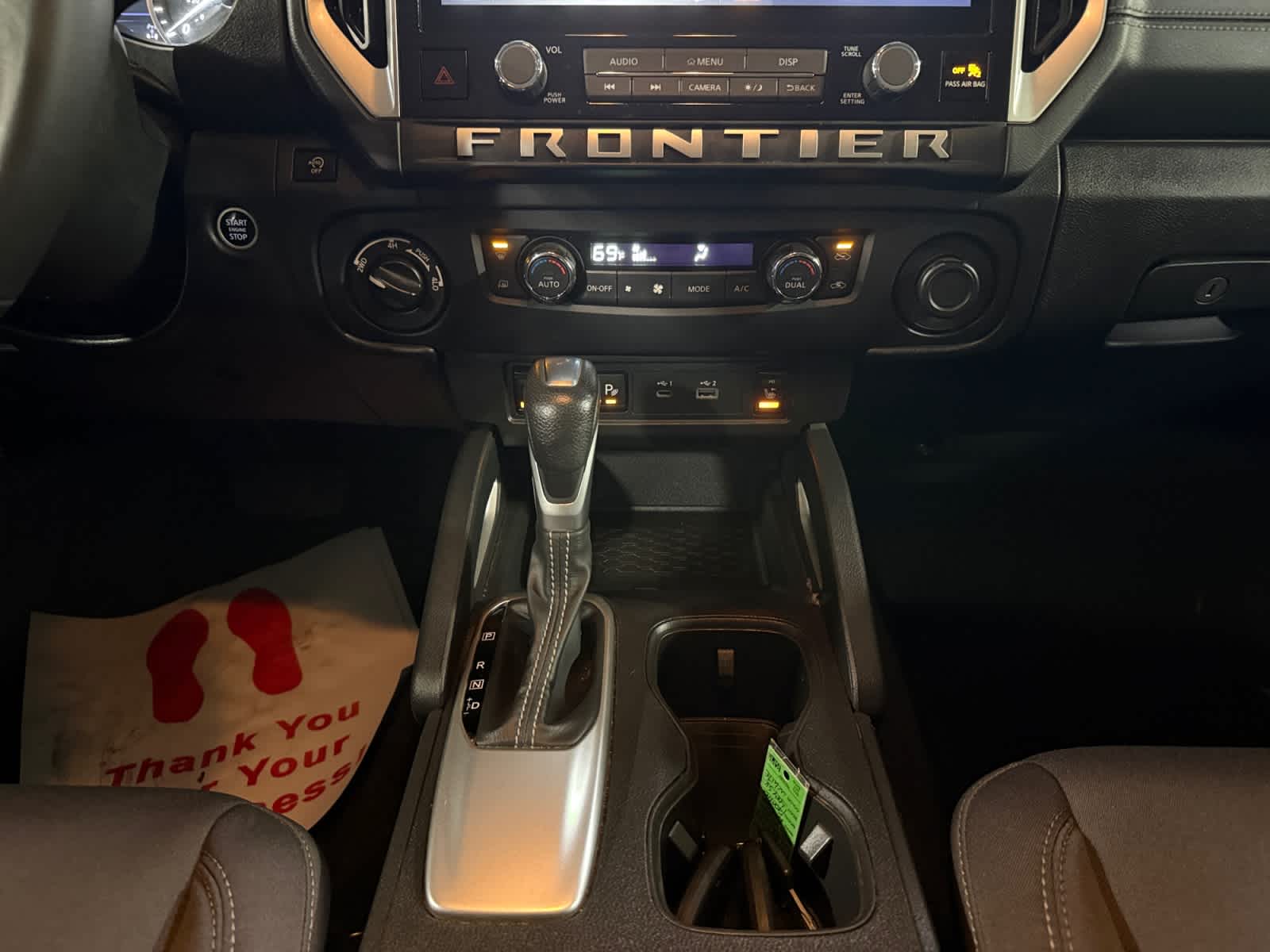 2025 Nissan Frontier SV