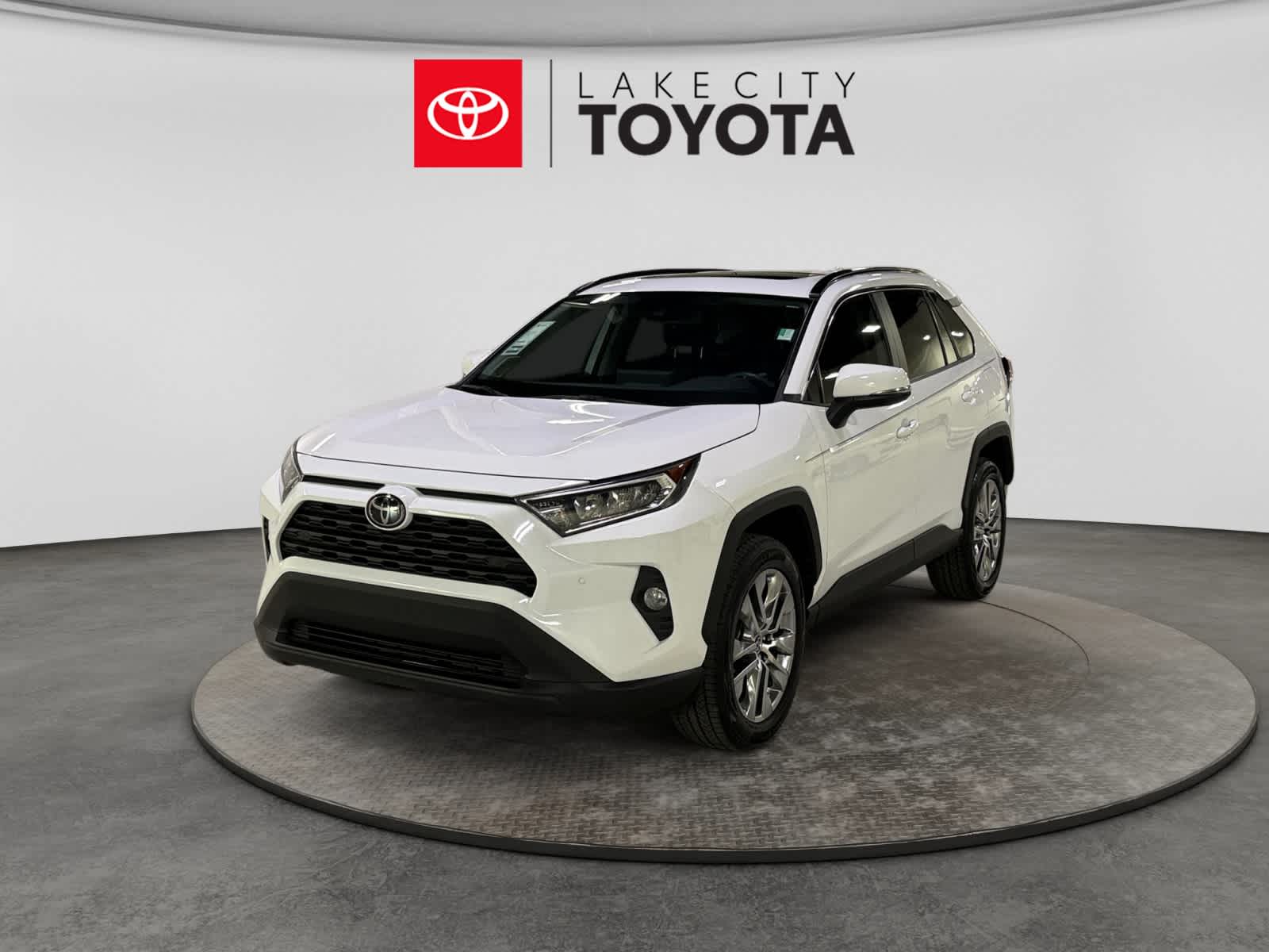 2020 Toyota RAV4 XLE Premium