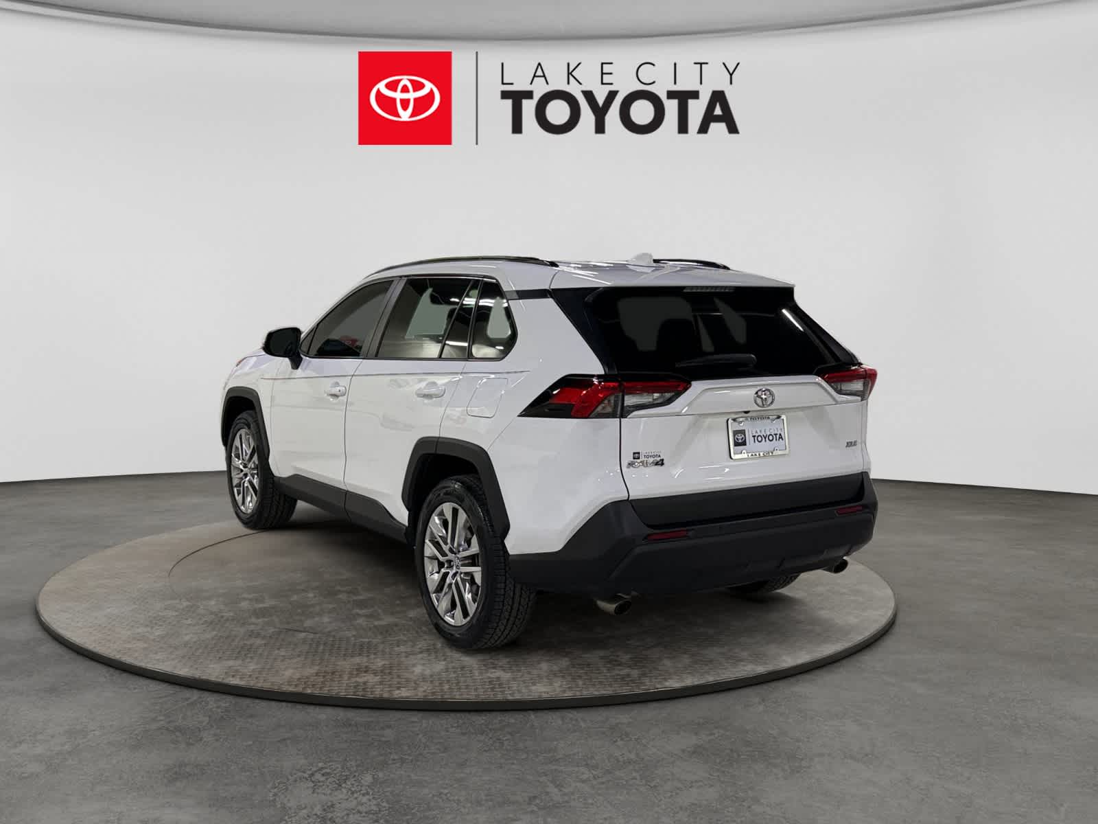2020 Toyota RAV4 XLE Premium