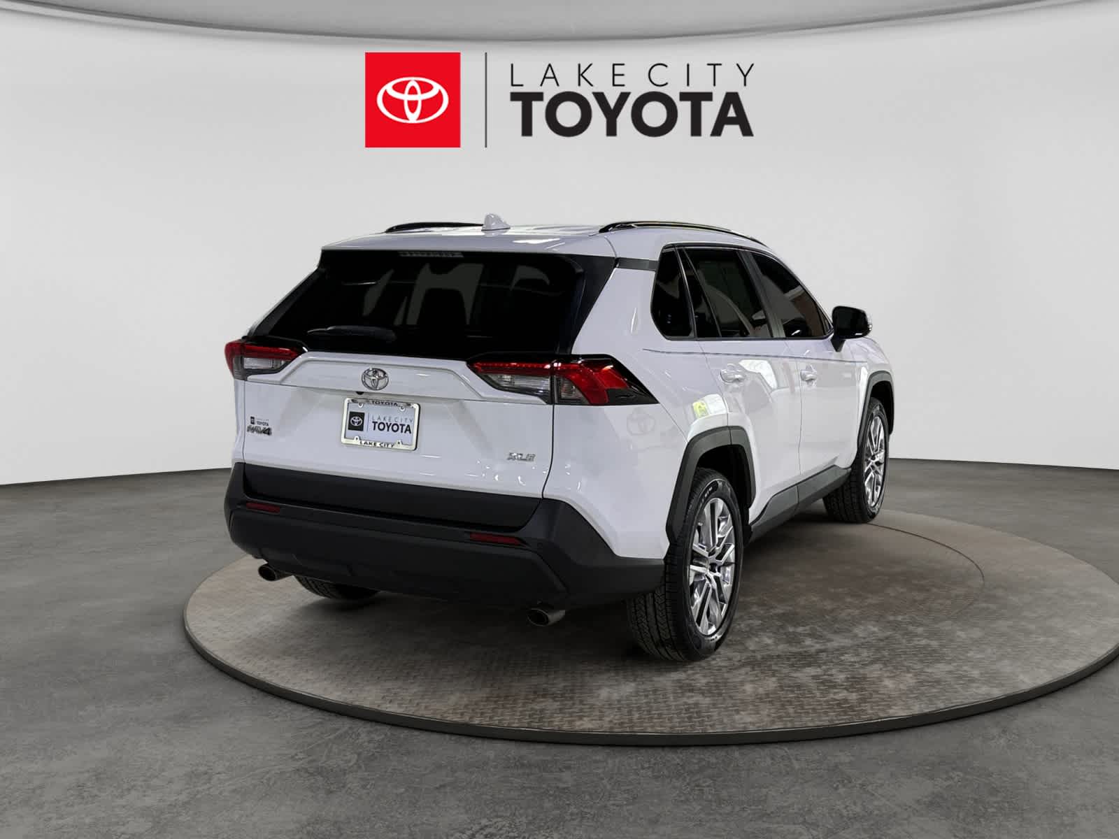 2020 Toyota RAV4 XLE Premium