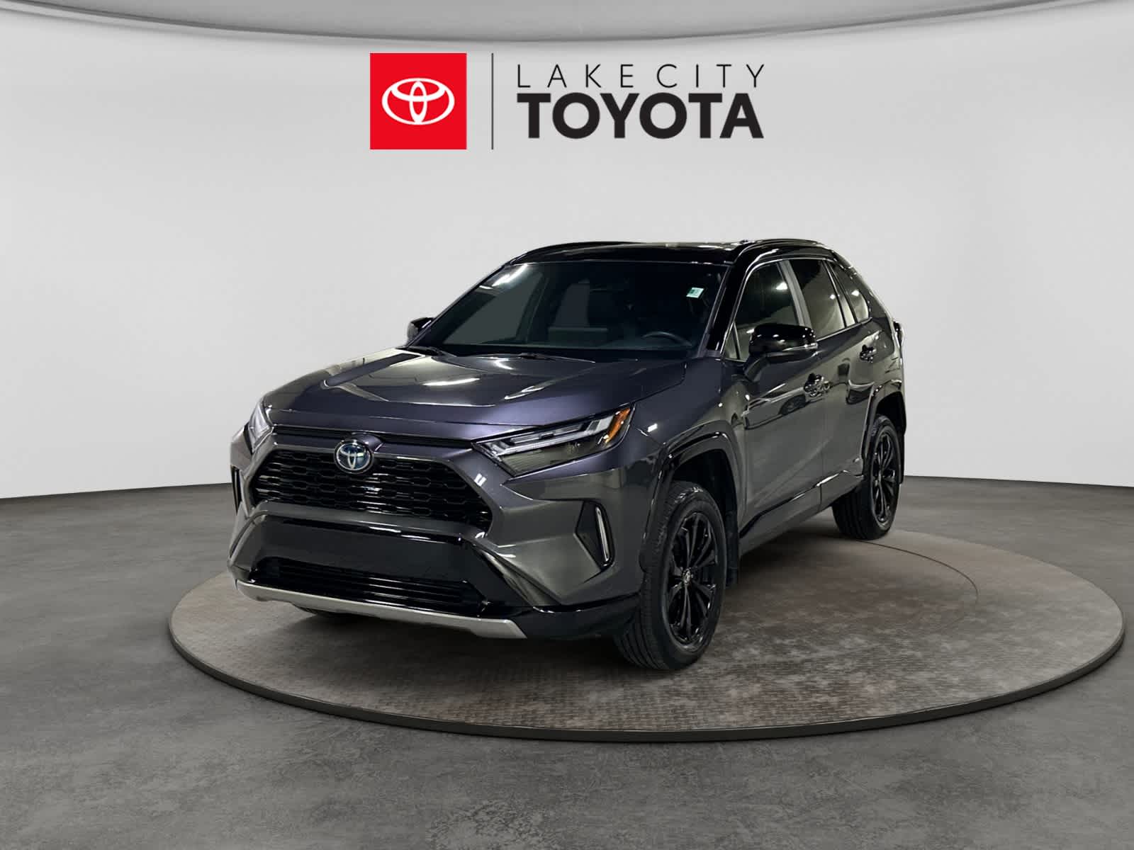2024 Toyota RAV4 Hybrid XSE
