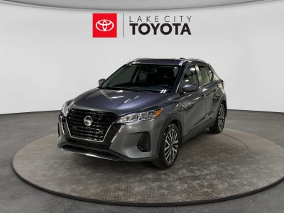 2022 Nissan Kicks SV