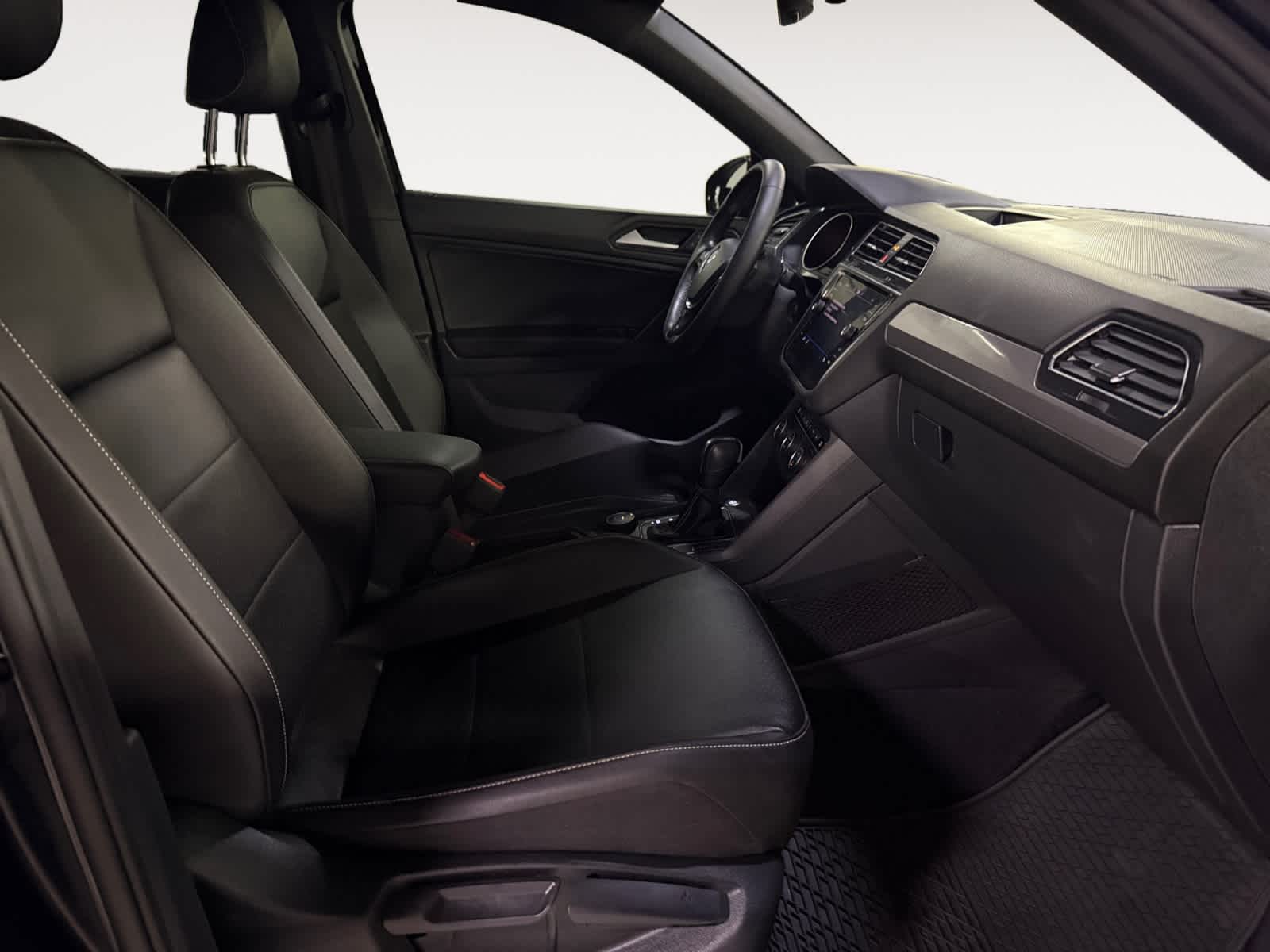 2021 Volkswagen Tiguan SE R-Line Black