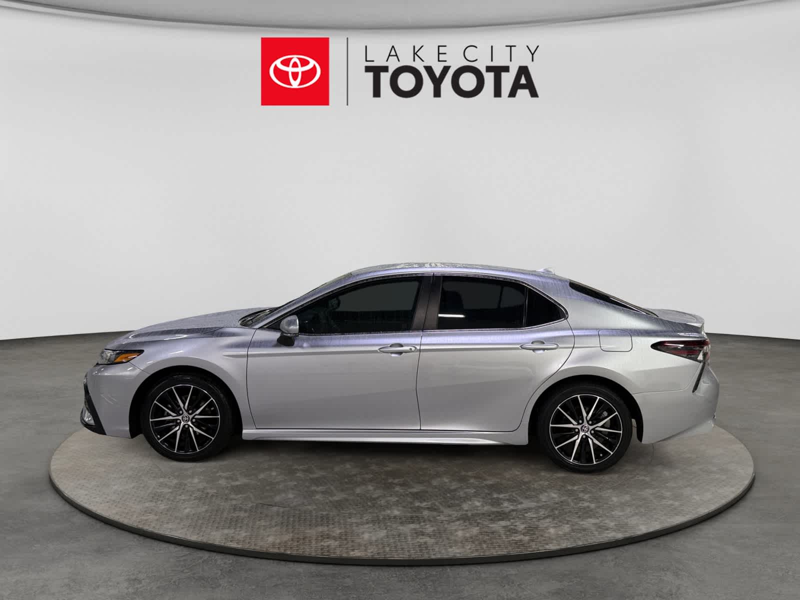 2023 Toyota Camry SE Nightshade