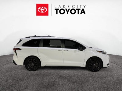2021 Toyota Sienna XSE