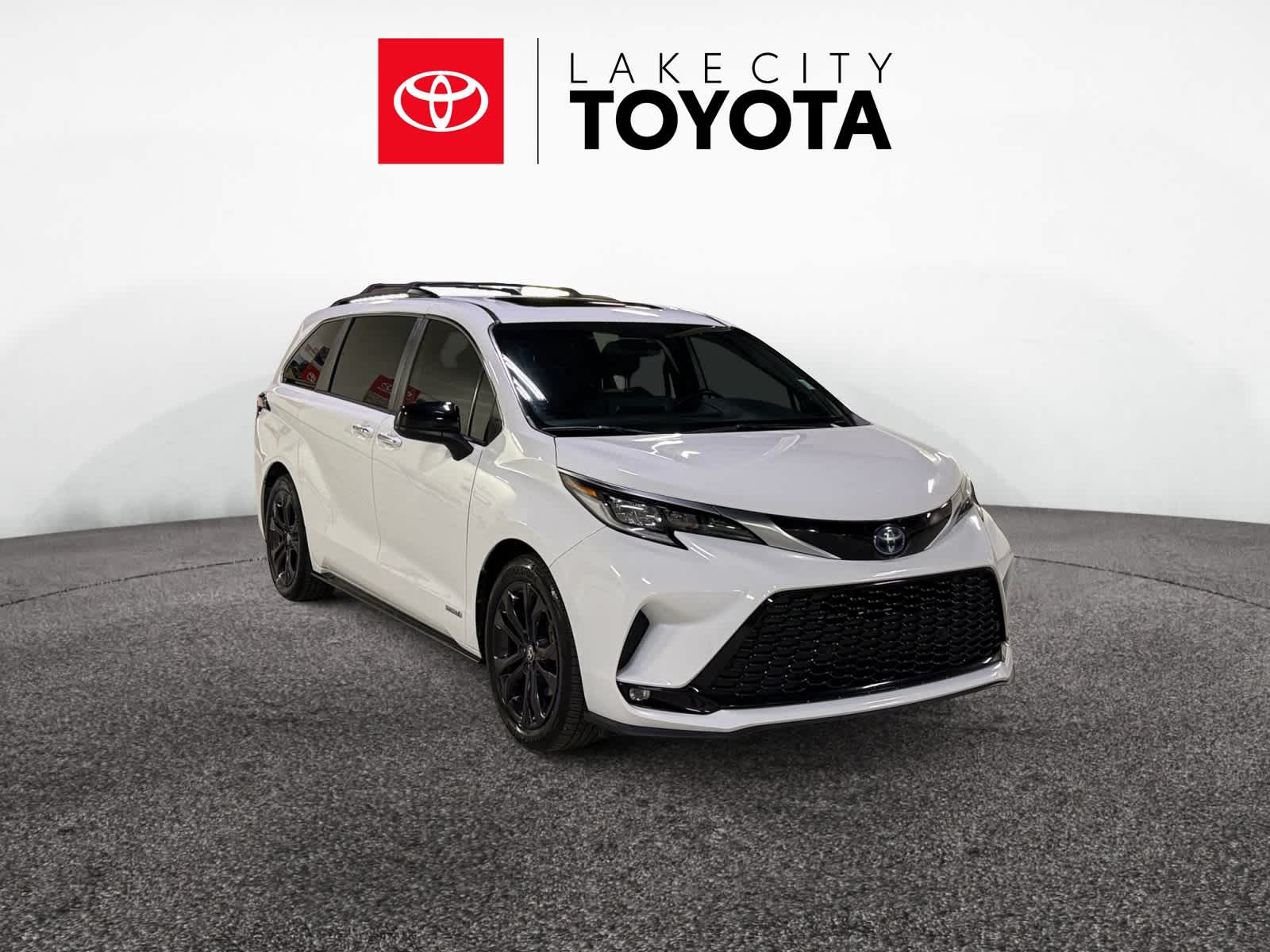 2021 Toyota Sienna XSE