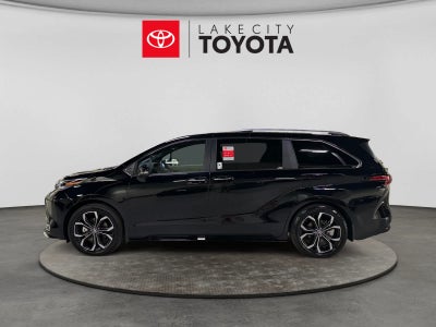 2025 Toyota Sienna Platinum