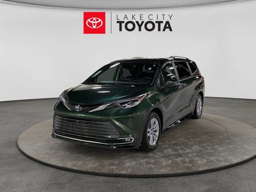 2023 Toyota Sienna Platinum