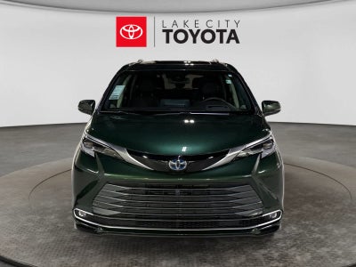 2023 Toyota Sienna Platinum