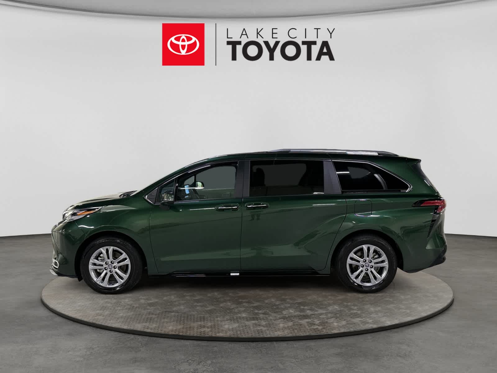 2023 Toyota Sienna Platinum