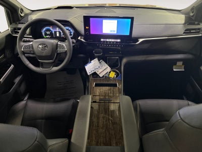2026 Toyota Sienna Platinum