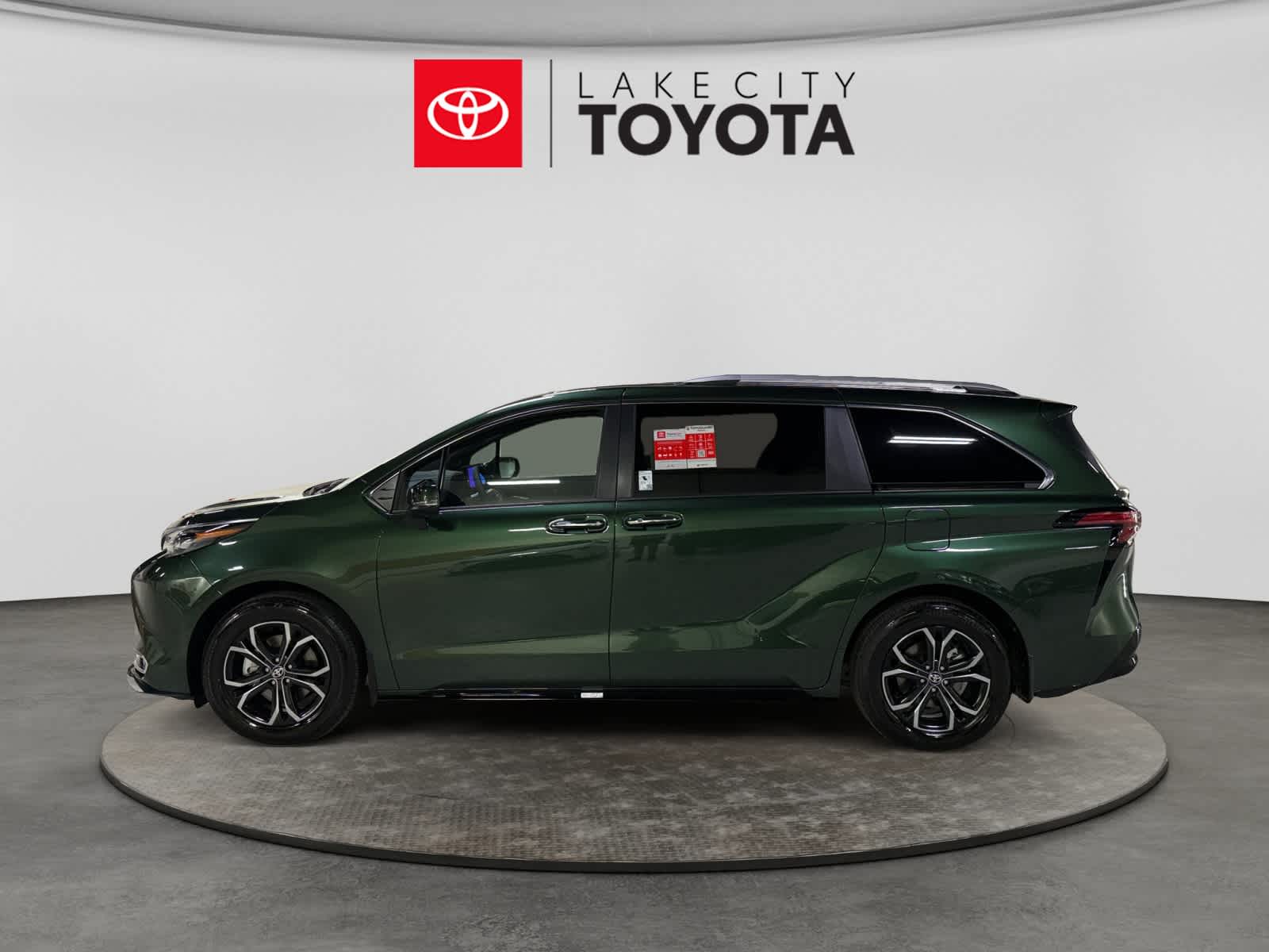 2026 Toyota Sienna Platinum