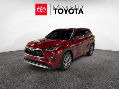 2022 Toyota Highlander Platinum